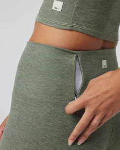 Clean Elevation Legging