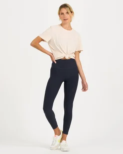 Clean Elevation Legging