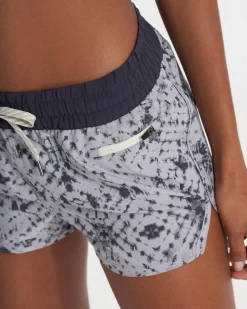Clementine Short