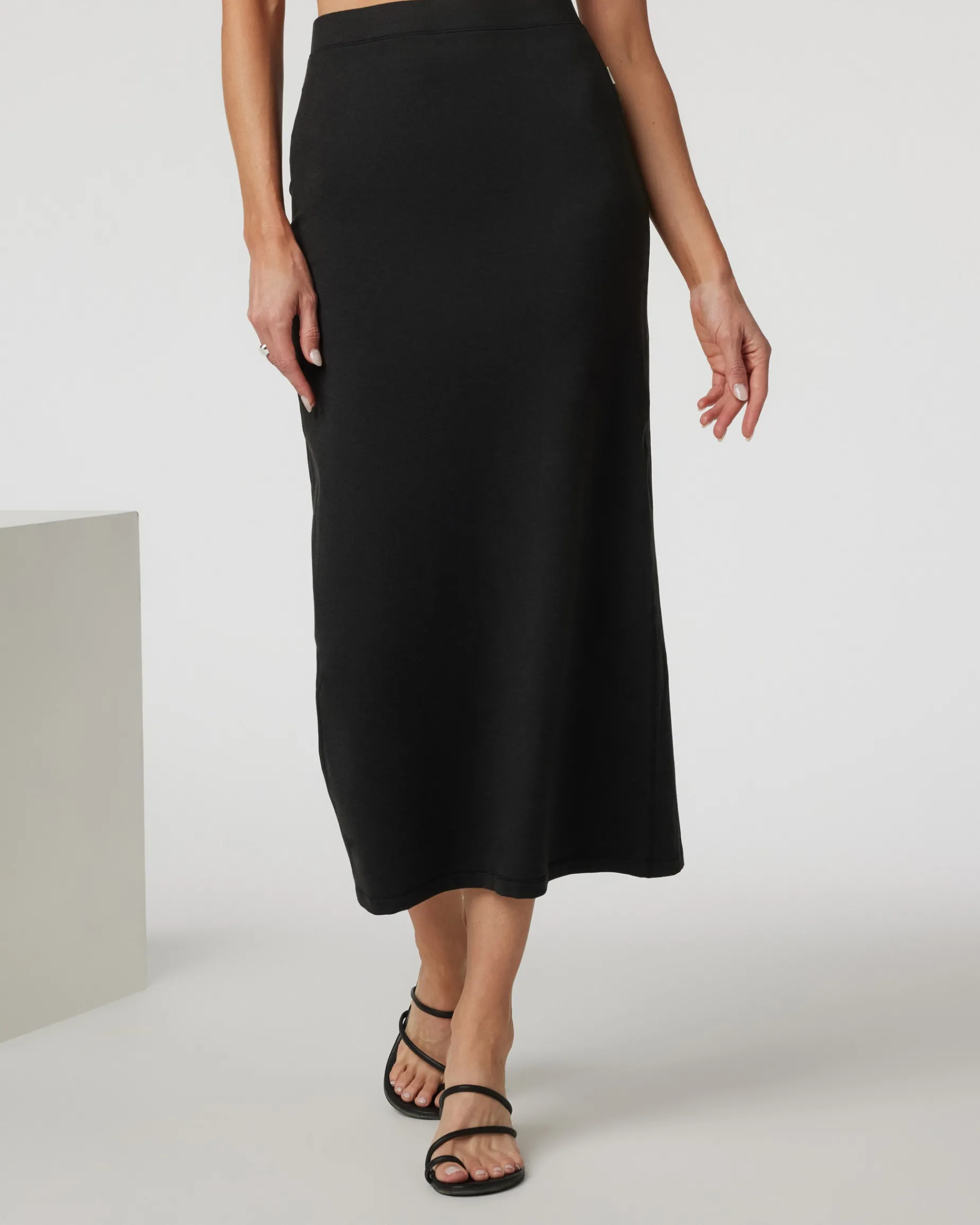 Halo Column Skirt