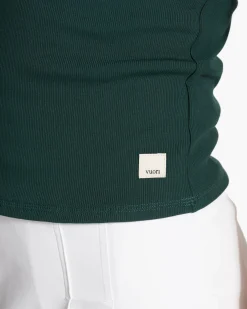 Pose Fitted Polo