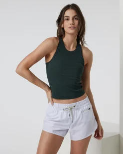 Pose Plyo Tank