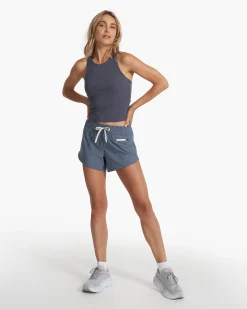Pose Plyo Tank