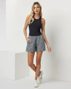 Pose Plyo Tank