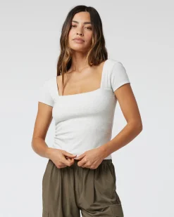 Pose Scoop Back Tee