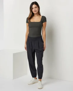Pose Scoop Back Tee
