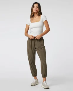Pose Scoop Back Tee