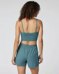 Quince Seamless Crop