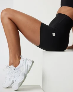 Vuori AllTheFeels™ Short